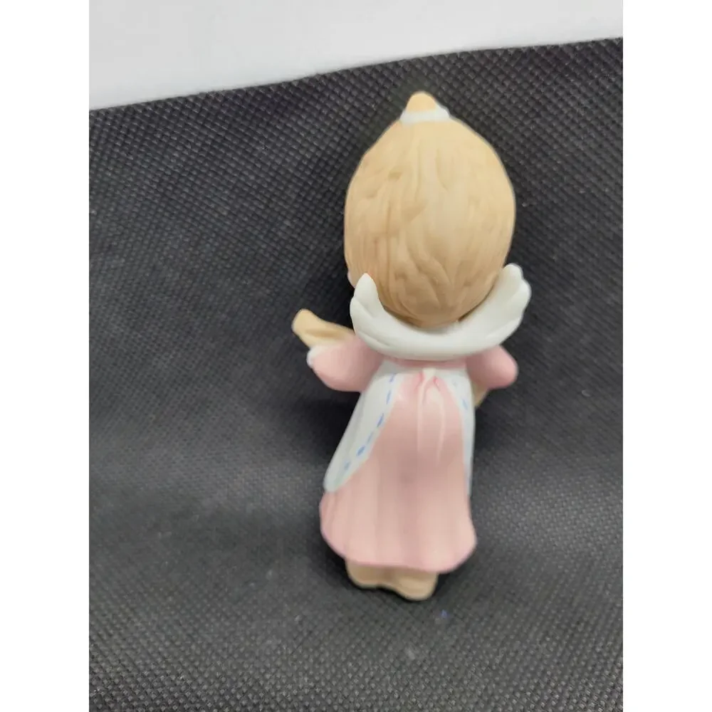 Vintage 1984 Hallmark Betsey Clark Angel Porcelain Ornament QX4624 Mandolin